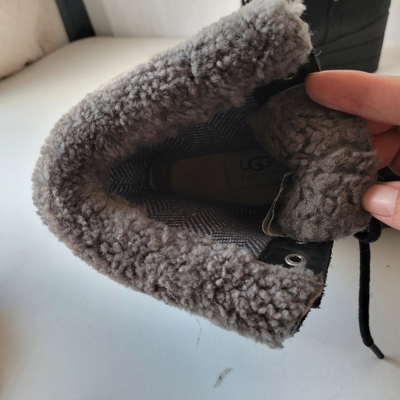 UGG women's Zea black ankle lace up wedge winter boots size 8 - Picture 10 of 11